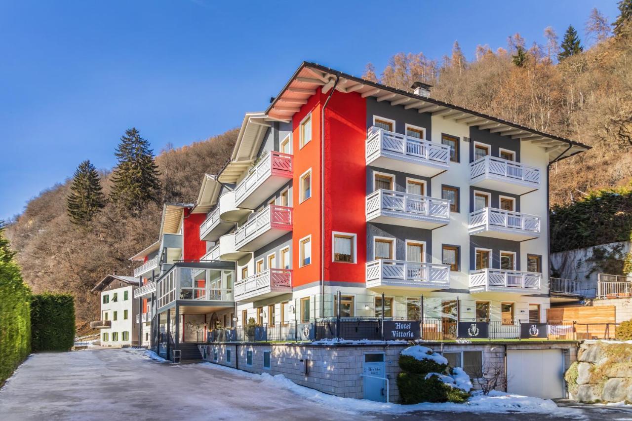 Hotel Vittoria - Ricarica l'anima Dimaro Esterno foto