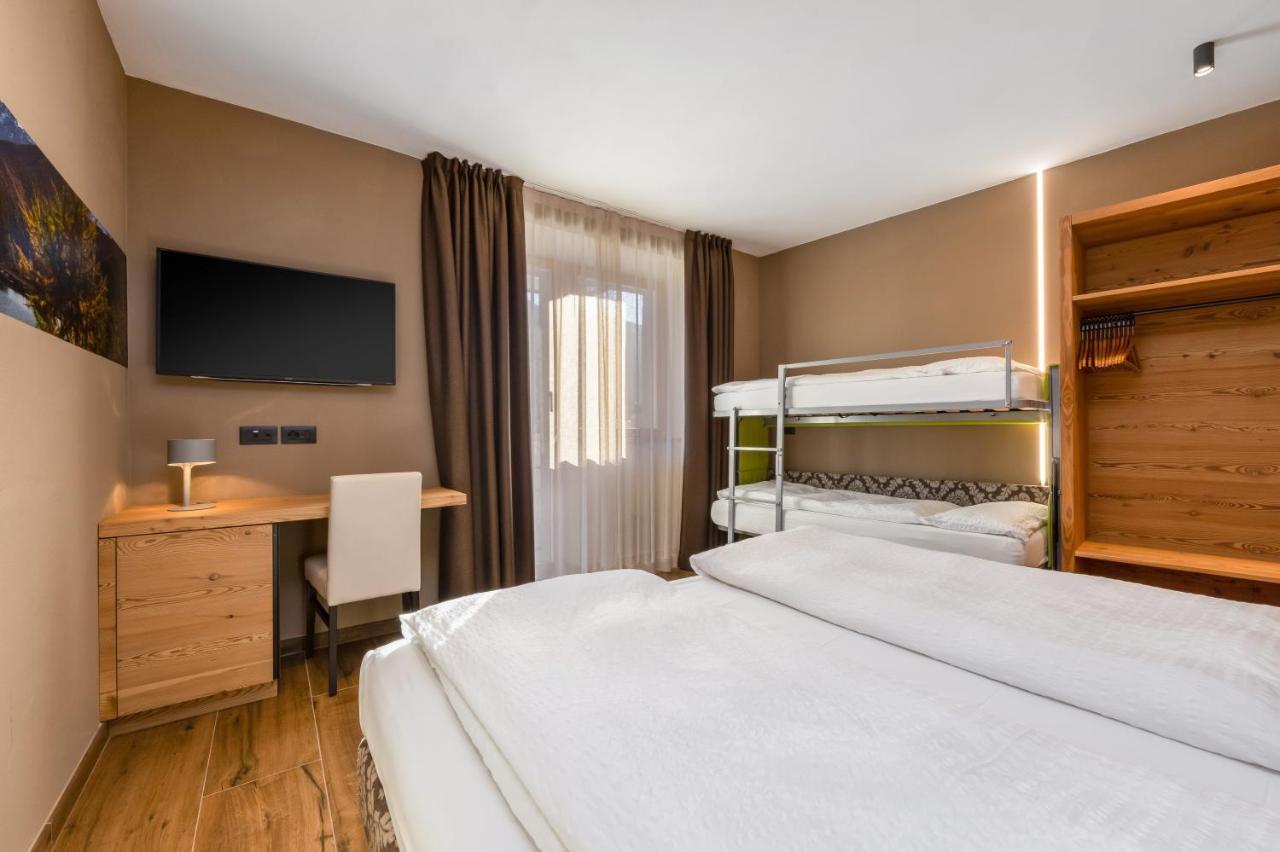 Hotel Vittoria - Ricarica l'anima Dimaro Esterno foto
