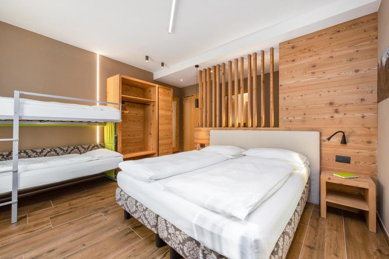 Hotel Vittoria - Ricarica l'anima Dimaro Esterno foto