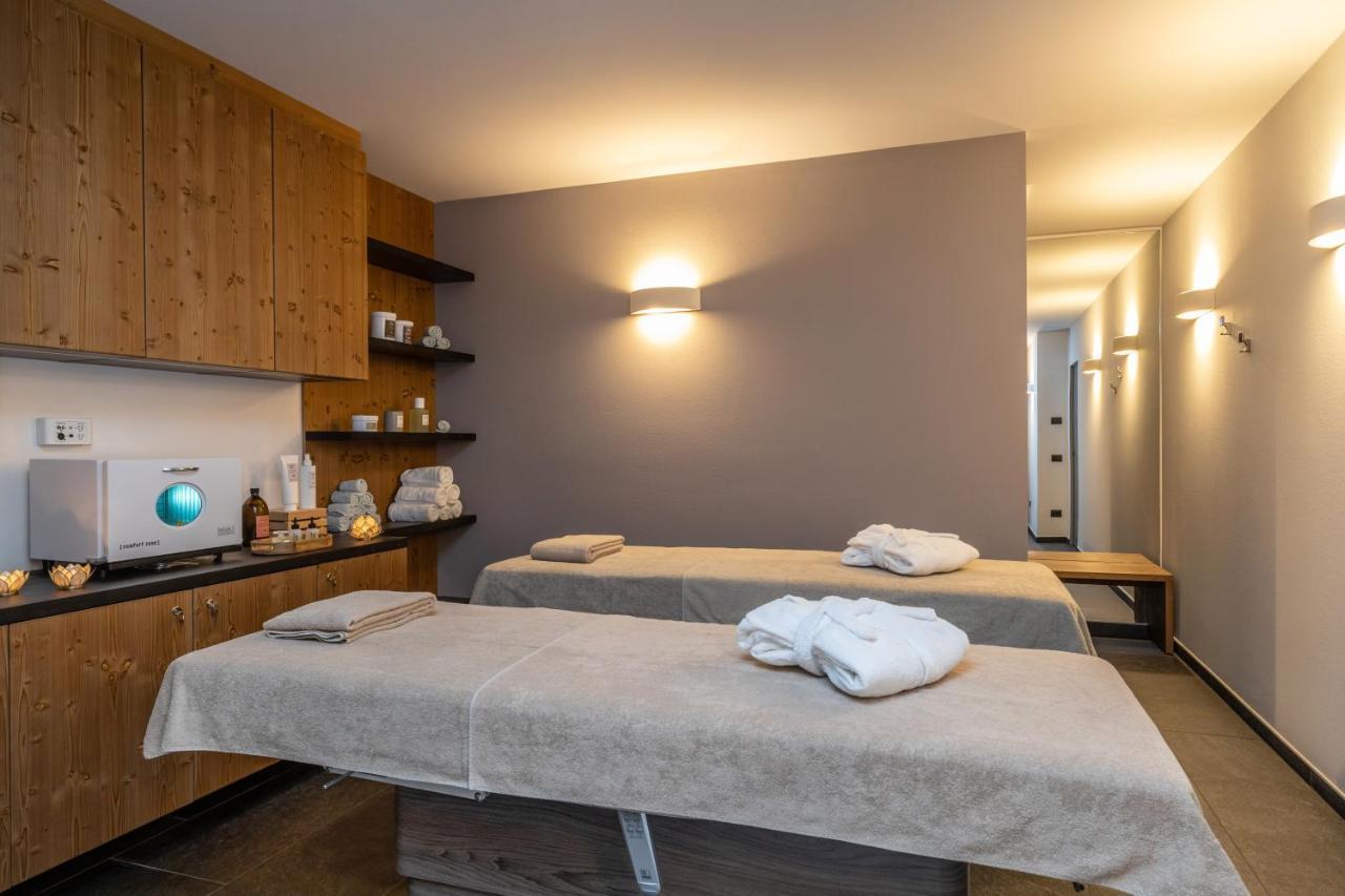 Hotel Vittoria - Ricarica l'anima Dimaro Esterno foto